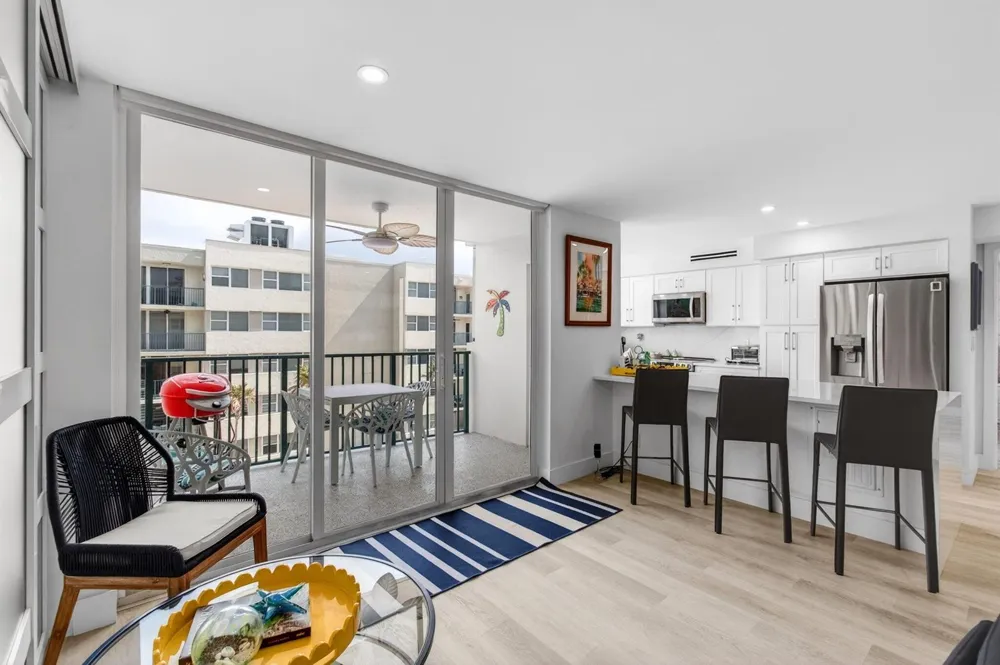 1236 Hillsboro Mile #406 Hillsboro Beach, FL 33062