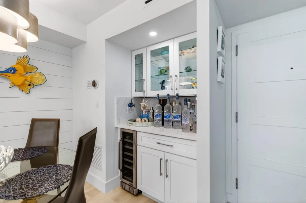 1236 Hillsboro Mile #406 Hillsboro Beach, FL 33062