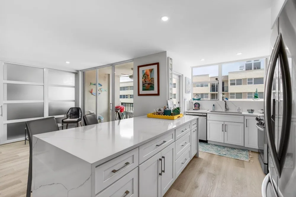 1236 Hillsboro Mile #406 Hillsboro Beach, FL 33062
