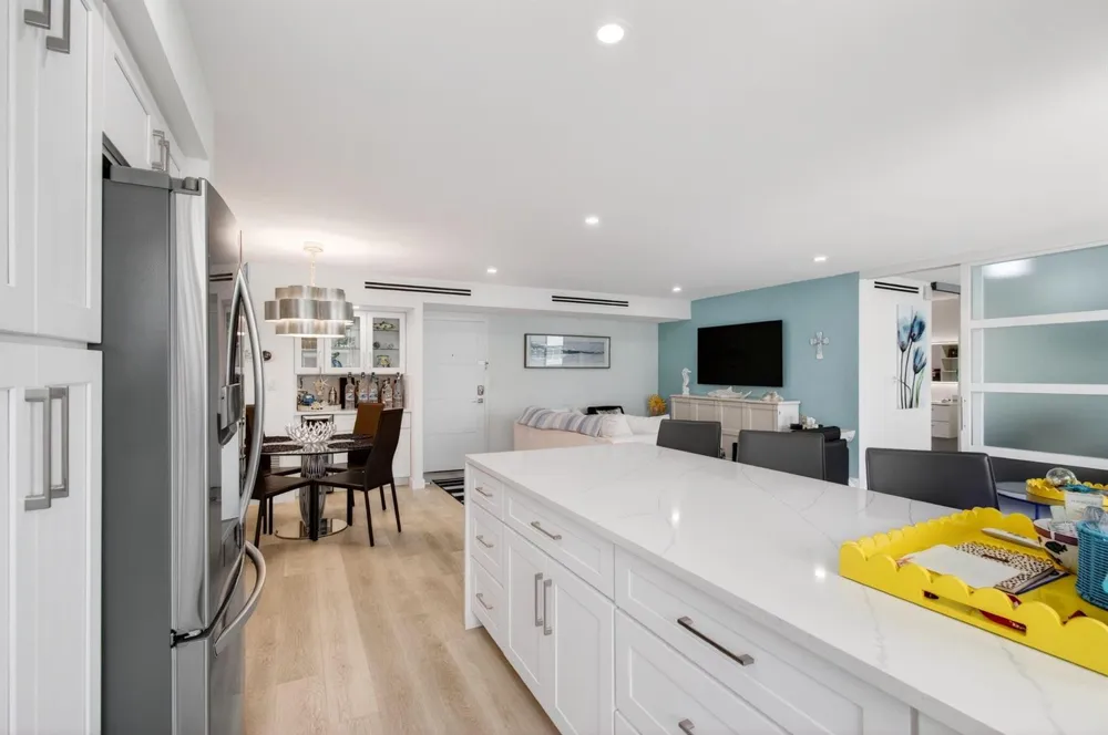 1236 Hillsboro Mile #406 Hillsboro Beach, FL 33062