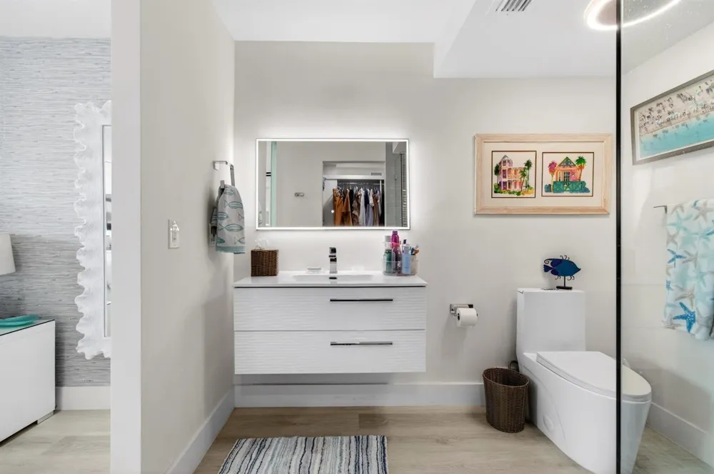 1236 Hillsboro Mile #406 Hillsboro Beach, FL 33062