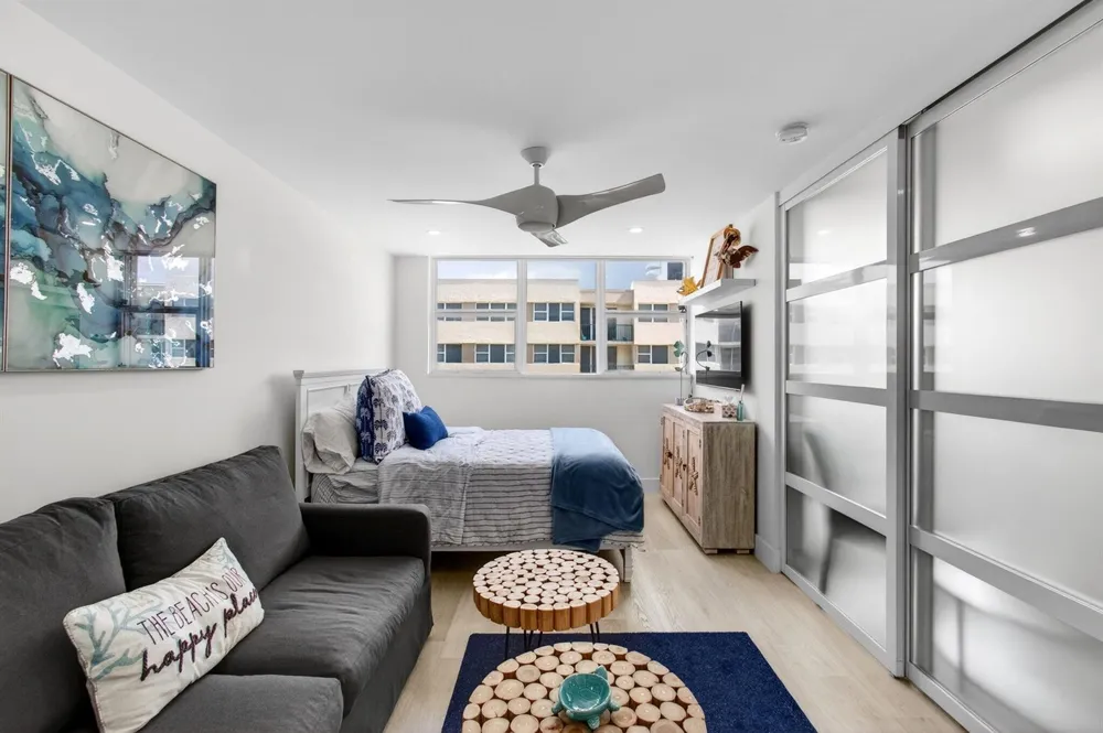 1236 Hillsboro Mile #406 Hillsboro Beach, FL 33062