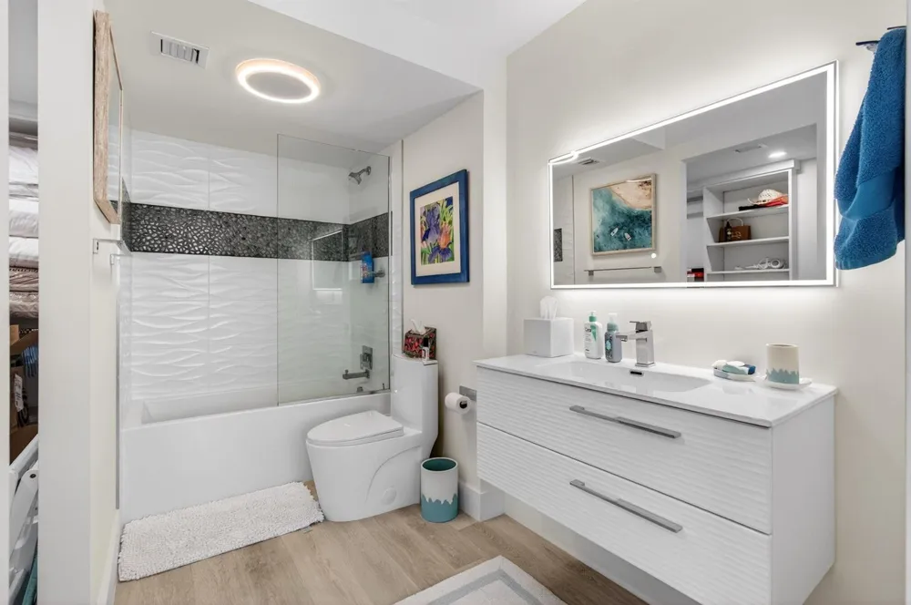 1236 Hillsboro Mile #406 Hillsboro Beach, FL 33062
