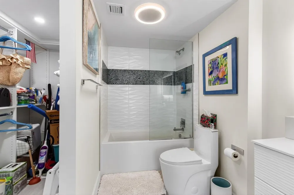 1236 Hillsboro Mile #406 Hillsboro Beach, FL 33062