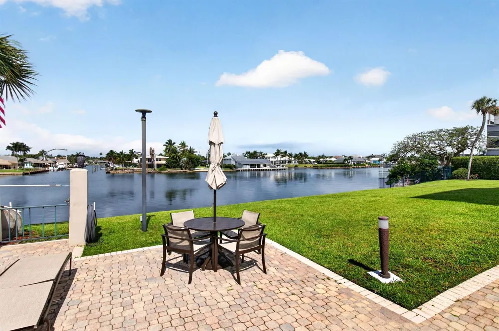 1236 Hillsboro Mile #406 Hillsboro Beach, FL 33062