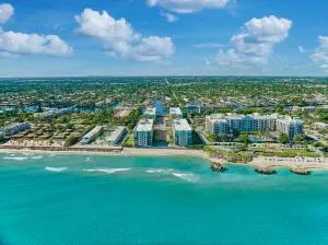 1236 Hillsboro Mile #406 Hillsboro Beach, FL 33062