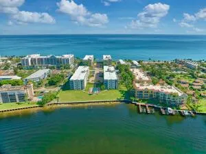 1236 Hillsboro Mile #406 Hillsboro Beach, FL 33062