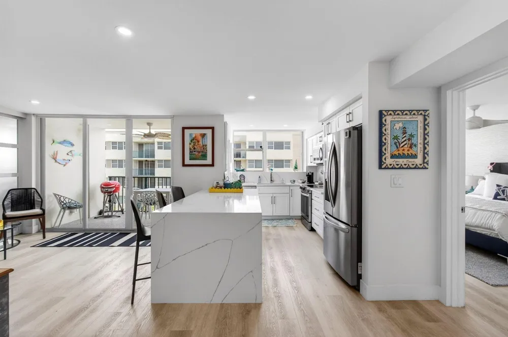 1236 Hillsboro Mile #406 Hillsboro Beach, FL 33062
