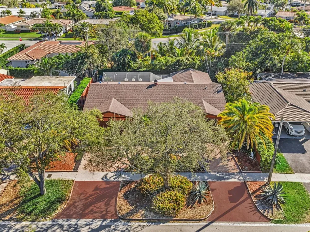 2116 NE 62nd Street Fort Lauderdale, FL 33308