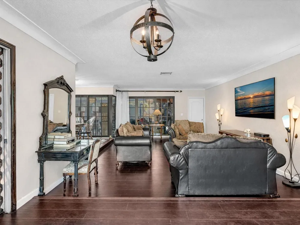 2116 NE 62nd Street Fort Lauderdale, FL 33308