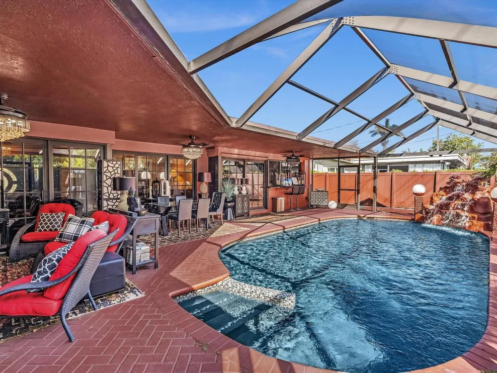 2116 NE 62nd Street Fort Lauderdale, FL 33308