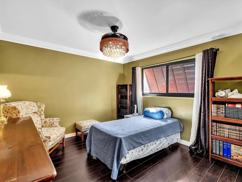 2116 NE 62nd Street Fort Lauderdale, FL 33308