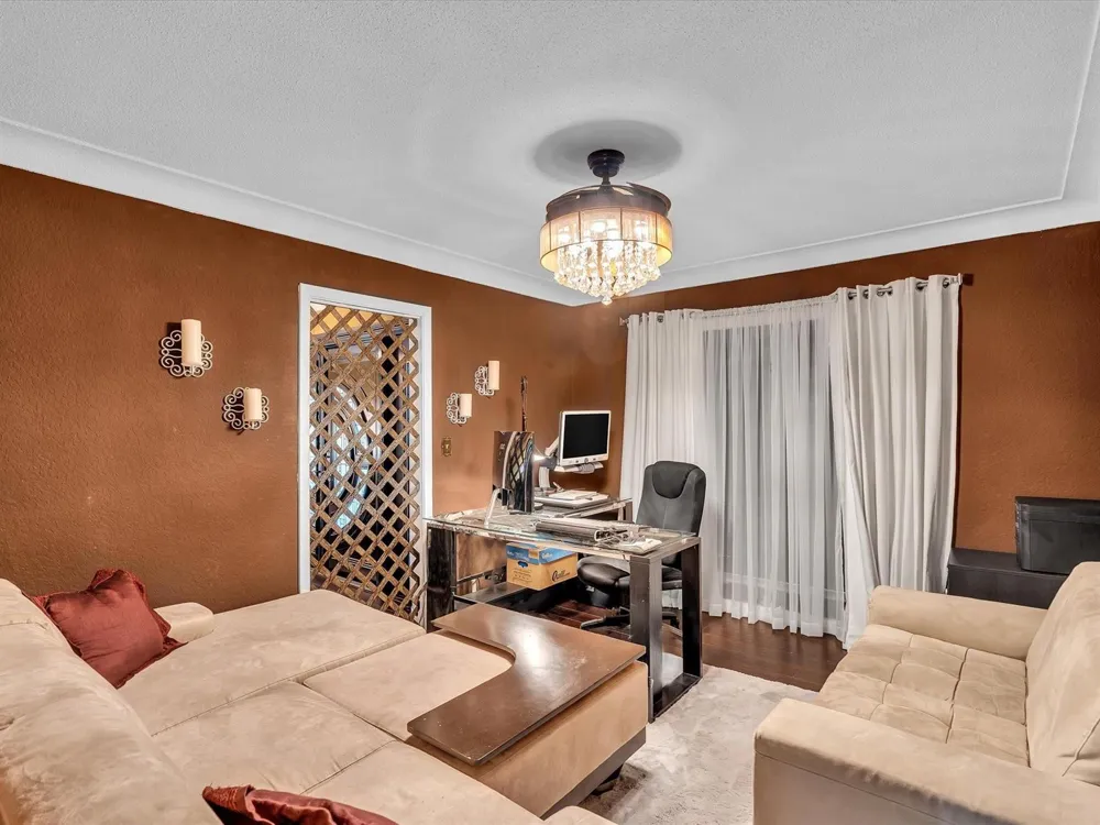 2116 NE 62nd Street Fort Lauderdale, FL 33308