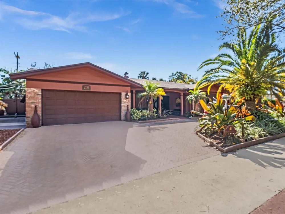 2116 NE 62nd Street Fort Lauderdale, FL 33308