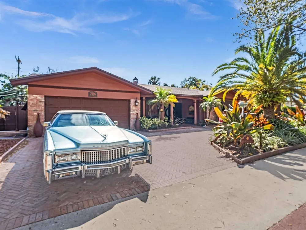 2116 NE 62nd Street Fort Lauderdale, FL 33308