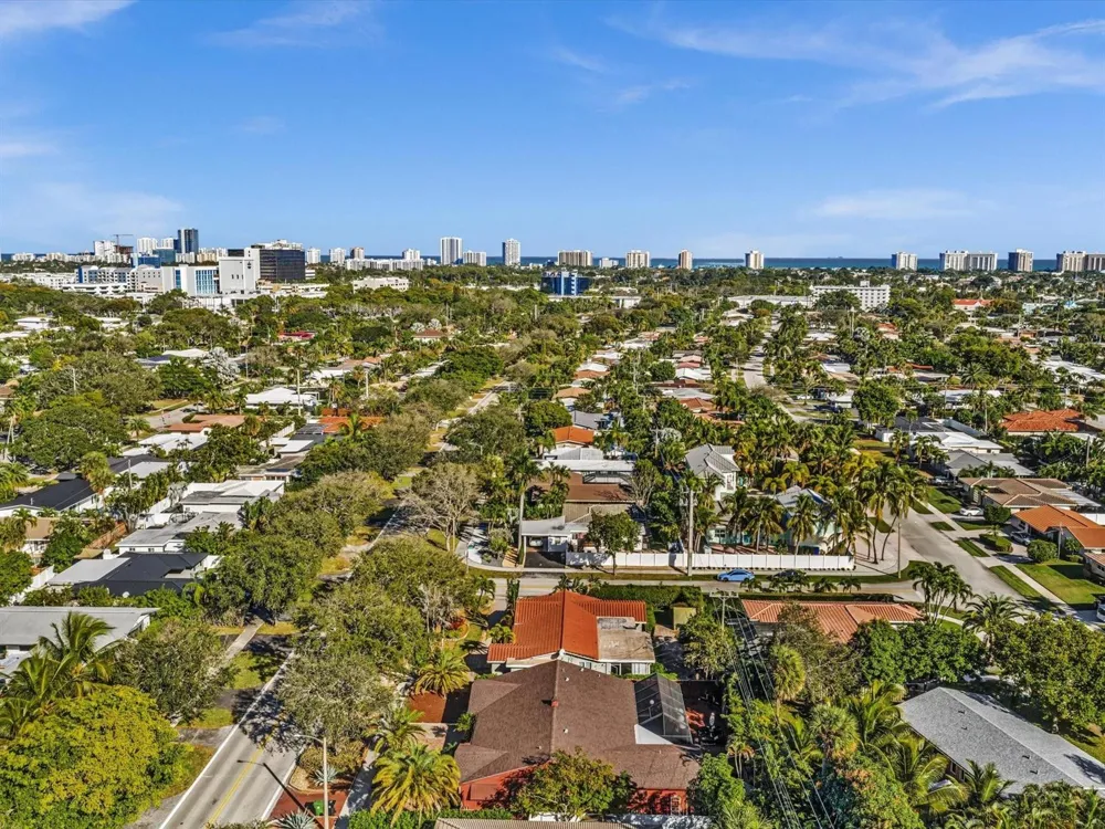 2116 NE 62nd Street Fort Lauderdale, FL 33308