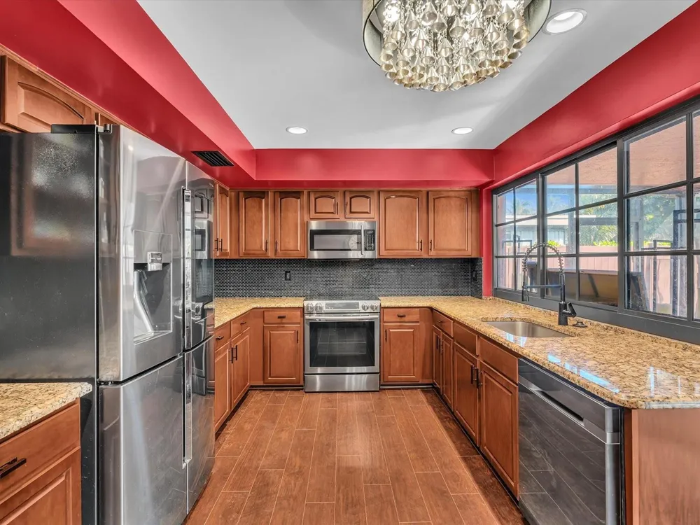 2116 NE 62nd Street Fort Lauderdale, FL 33308