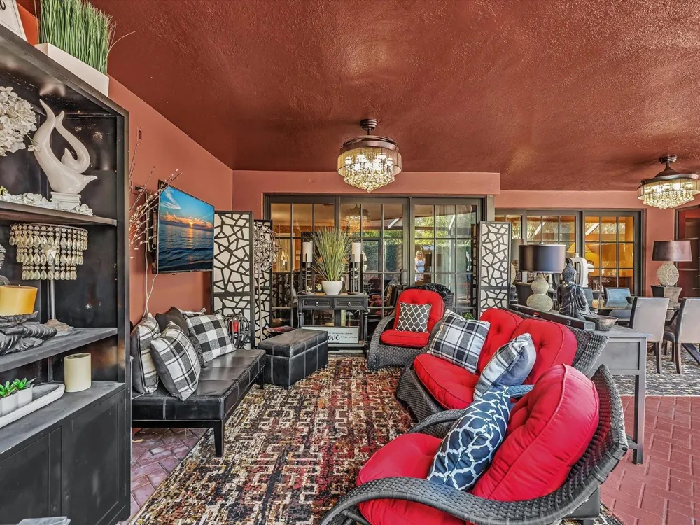 2116 NE 62nd Street Fort Lauderdale, FL 33308