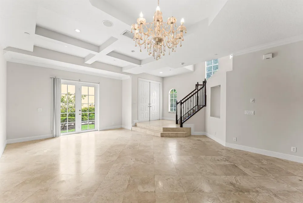 210 NE 69th Circle Boca Raton, FL 33487