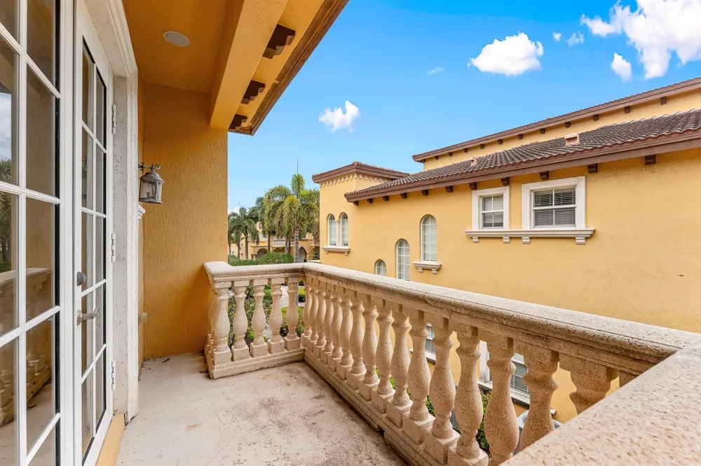 210 NE 69th Circle Boca Raton, FL 33487