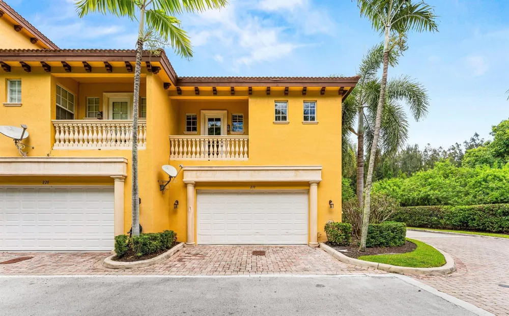 210 NE 69th Circle Boca Raton, FL 33487