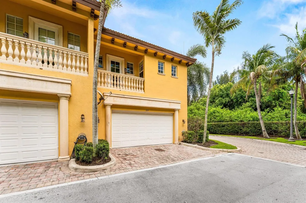 210 NE 69th Circle Boca Raton, FL 33487