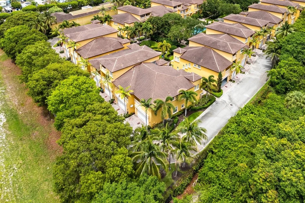 210 NE 69th Circle Boca Raton, FL 33487