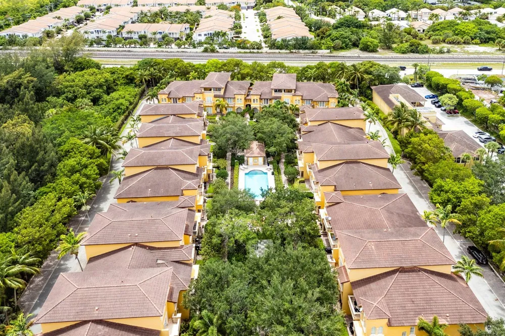 210 NE 69th Circle Boca Raton, FL 33487