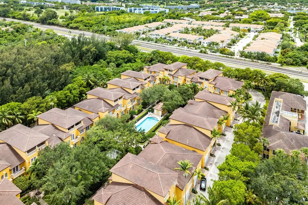 210 NE 69th Circle Boca Raton, FL 33487