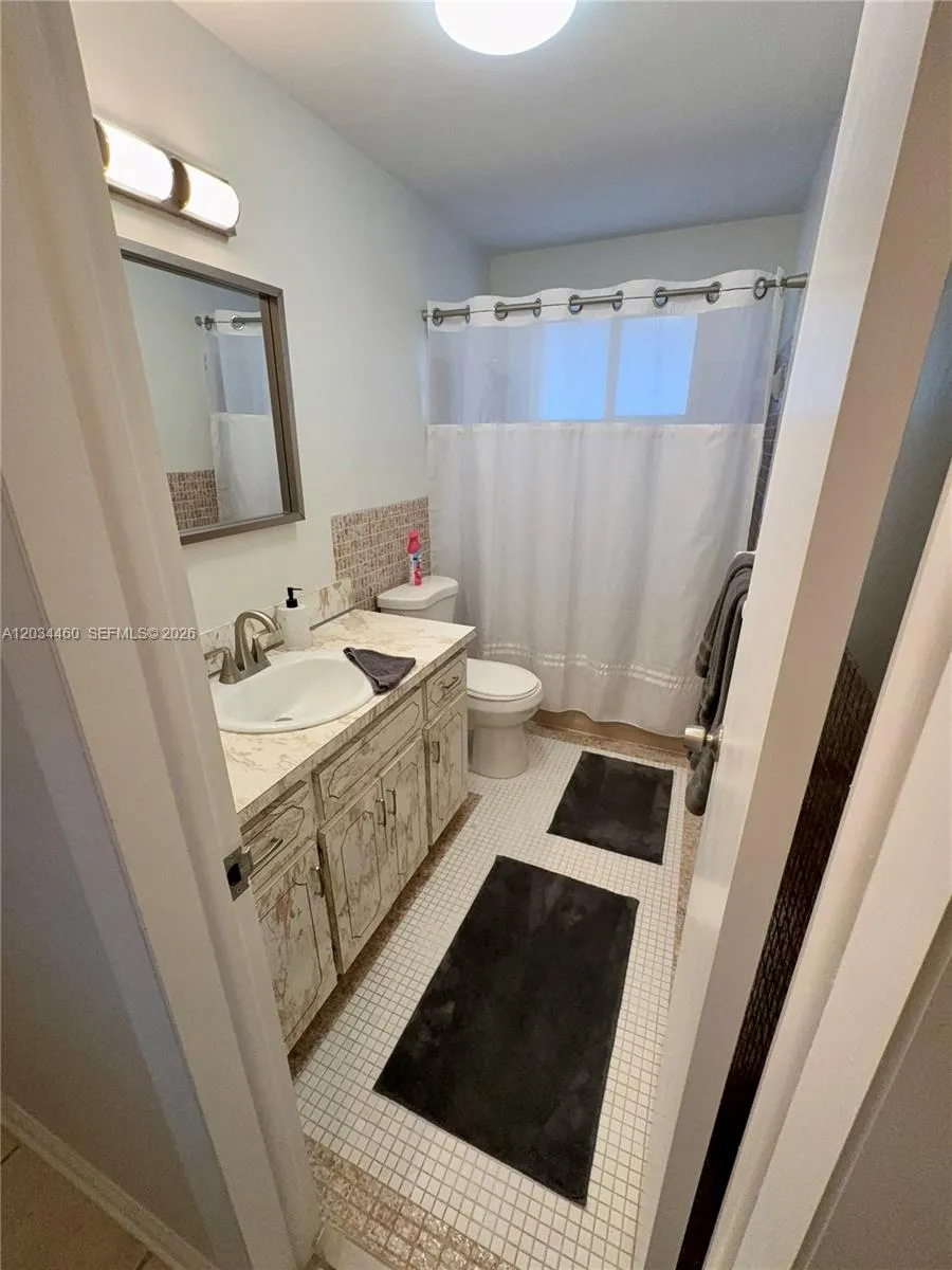 400 Miller Rd Coral Gables, FL 33146