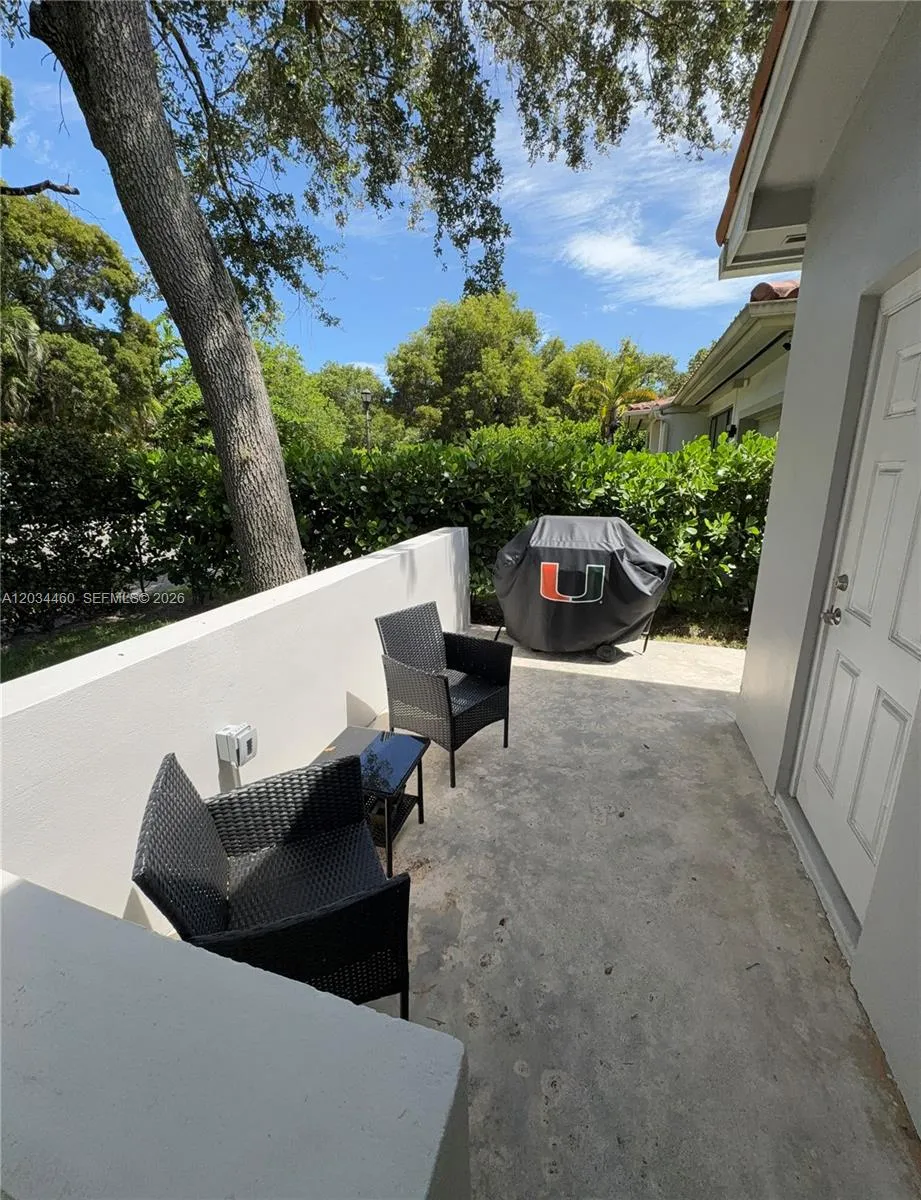 400 Miller Rd Coral Gables, FL 33146