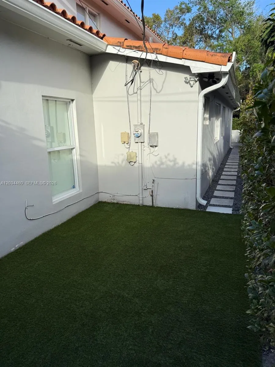 400 Miller Rd Coral Gables, FL 33146