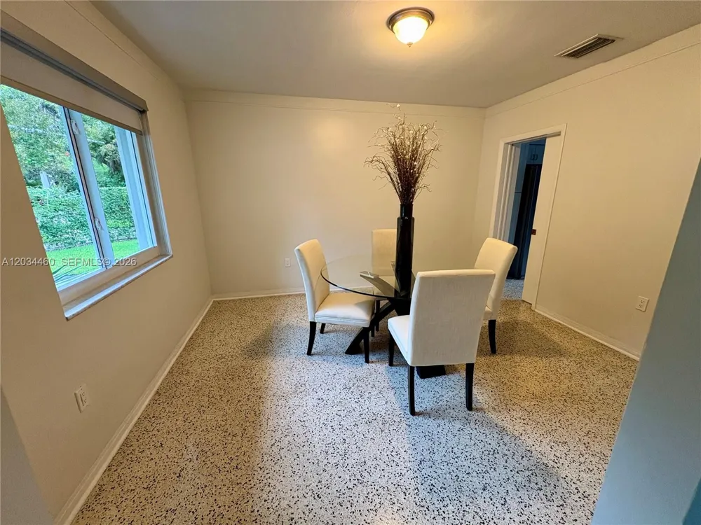 400 Miller Rd Coral Gables, FL 33146