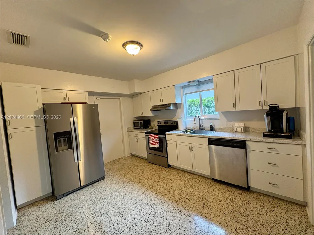 400 Miller Rd Coral Gables, FL 33146