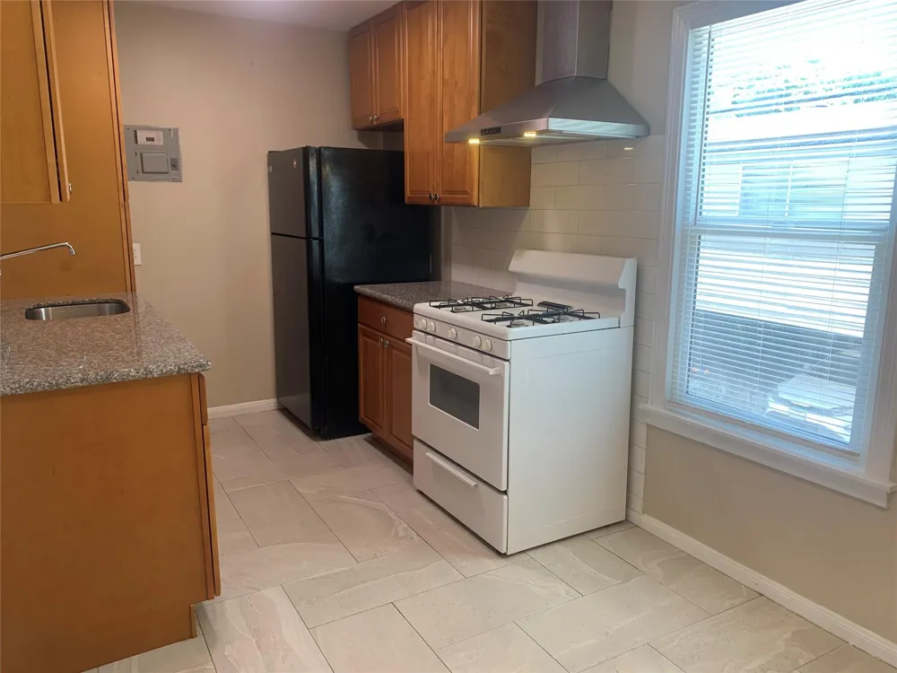307 Avondale Street #2.5 Houston, TX 77006