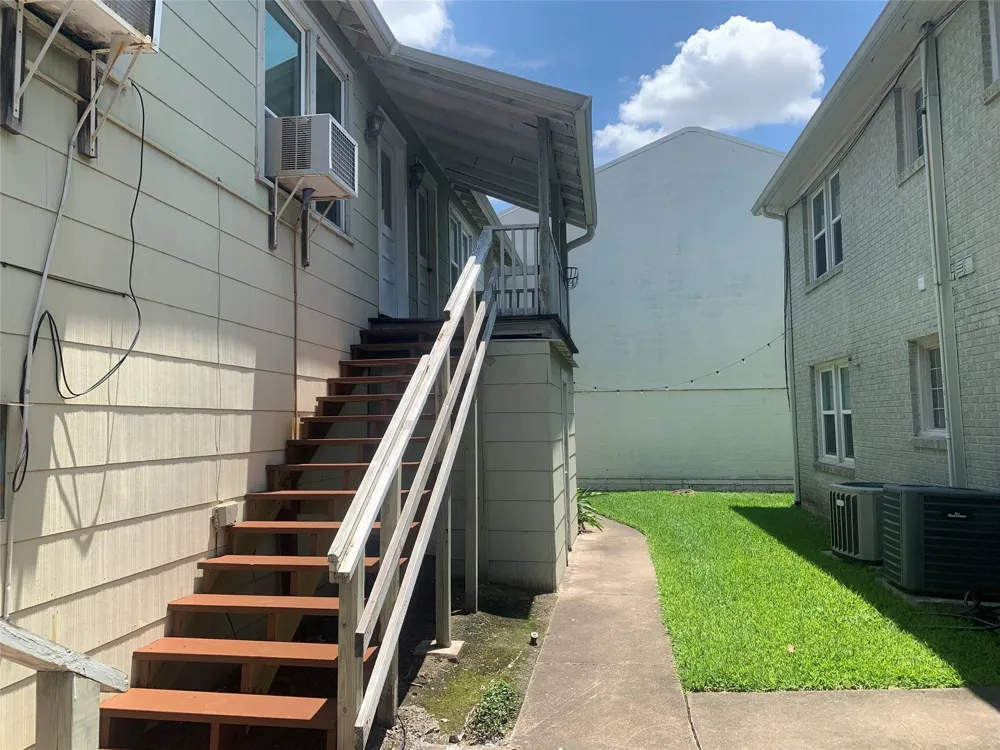 307 Avondale Street #2.5 Houston, TX 77006