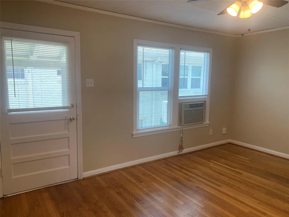 307 Avondale Street #2.5 Houston, TX 77006