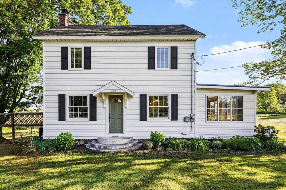2175 E Hinchman Road Oronoko Charter Township, MI 49103