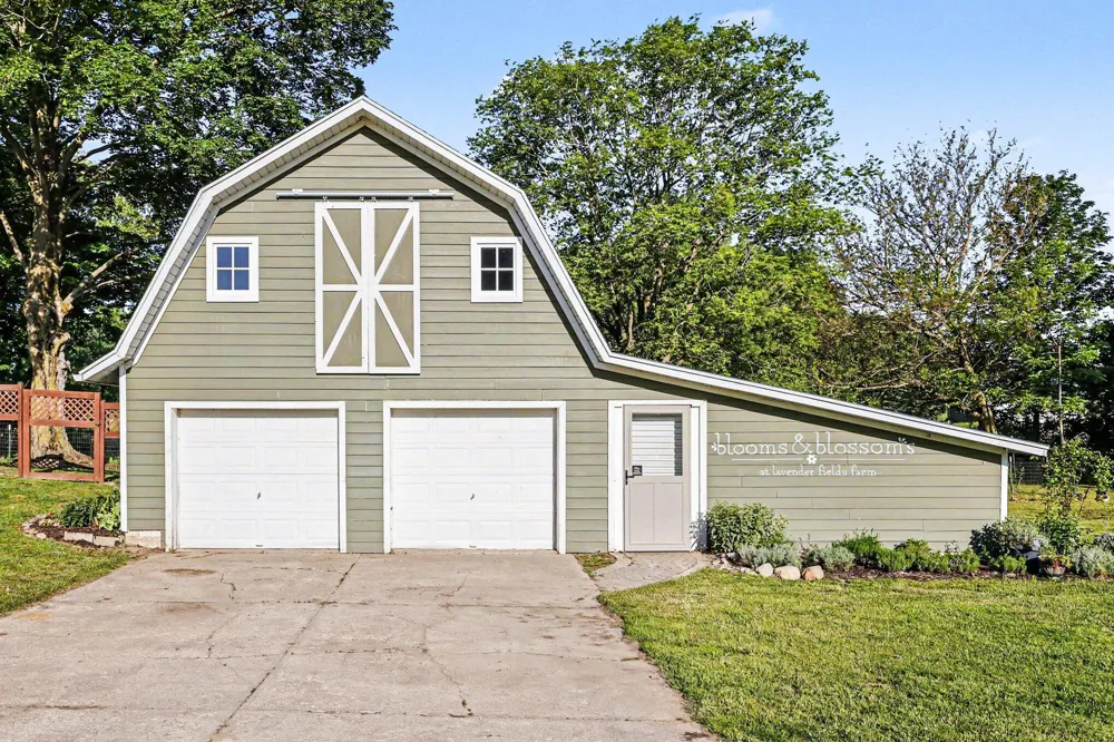 2175 E Hinchman Road Oronoko Charter Township, MI 49103