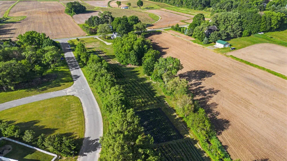 2175 E Hinchman Road Oronoko Charter Township, MI 49103