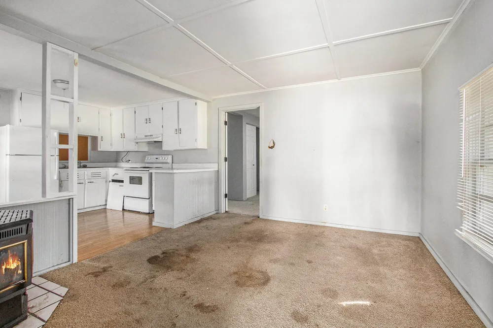 1005 E Front Street Buchanan City, MI 49107