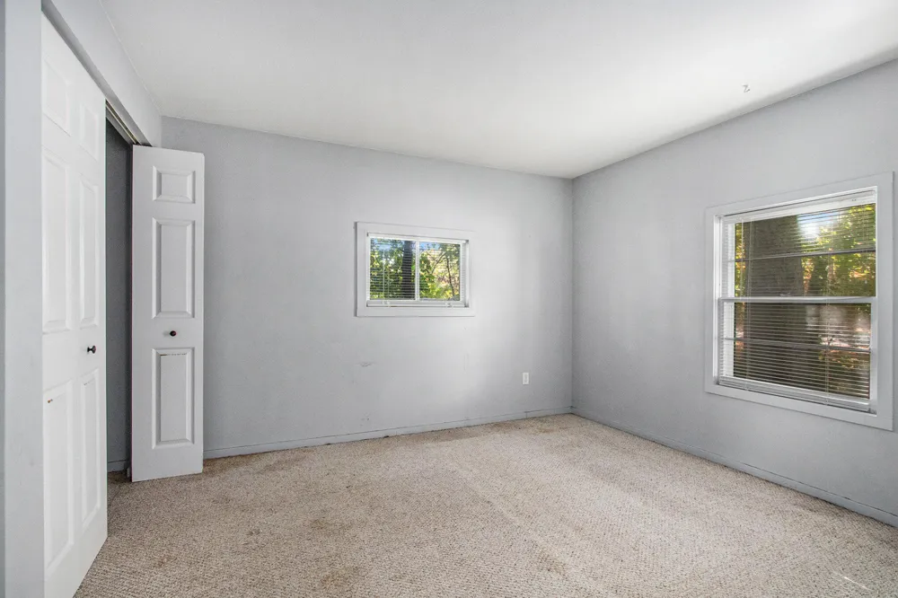 1005 E Front Street Buchanan City, MI 49107
