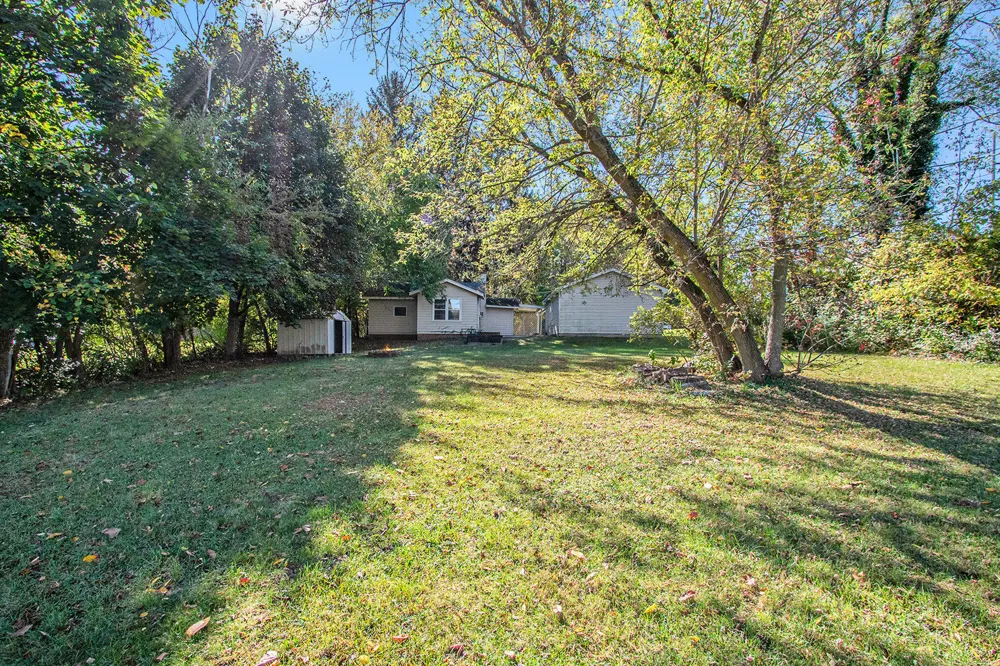 1005 E Front Street Buchanan City, MI 49107