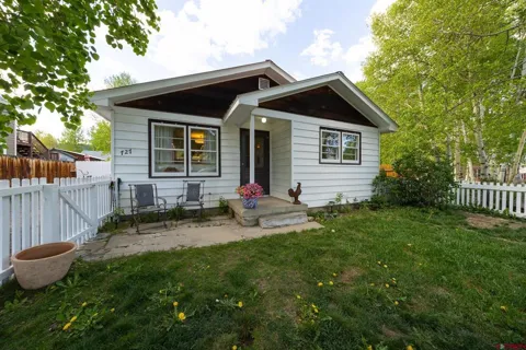 727 Belleview Avenue