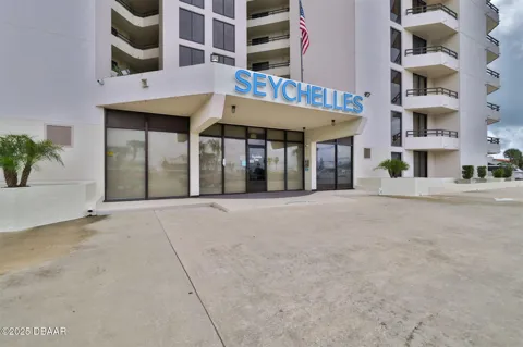 3855 S Atlantic Avenue S #1405