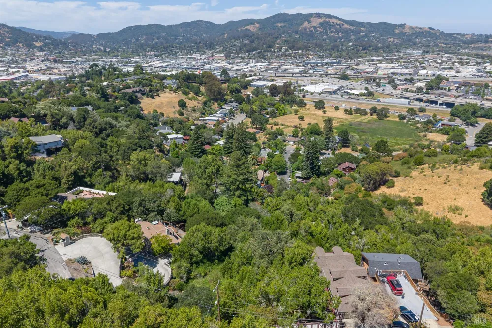 236 Tiburon Boulevard San Rafael, CA 94901
