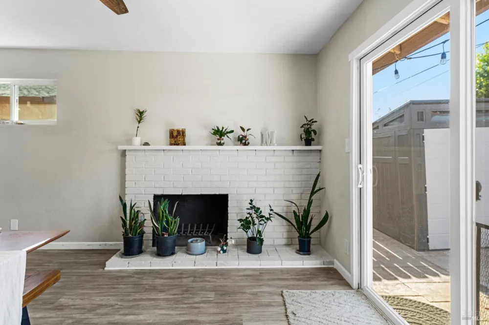 312 Folsom Drive Vacaville, CA 95687