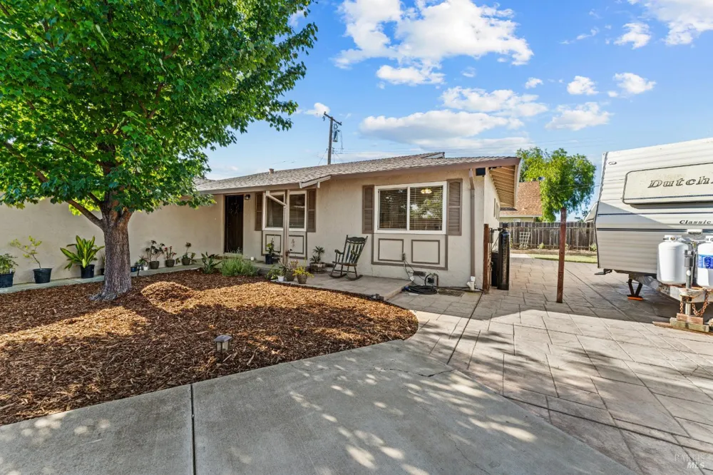 312 Folsom Drive Vacaville, CA 95687