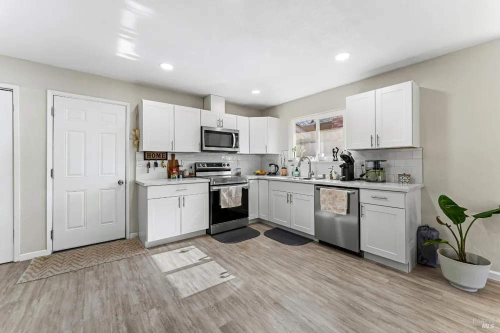 312 Folsom Drive Vacaville, CA 95687