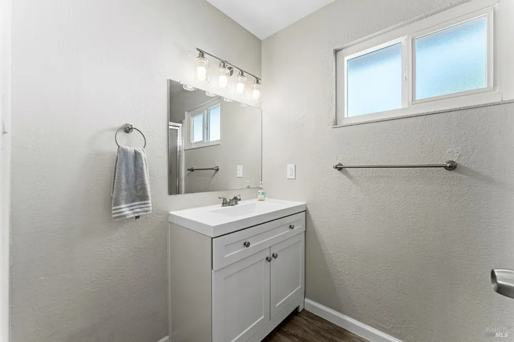 312 Folsom Drive Vacaville, CA 95687